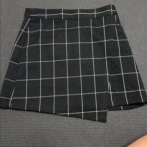 Forever 21 Black and White Checkered Skort